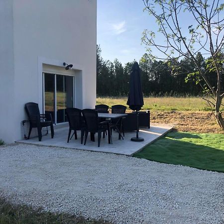 Gite De Charme En Provence Villa Monteux Exterior foto